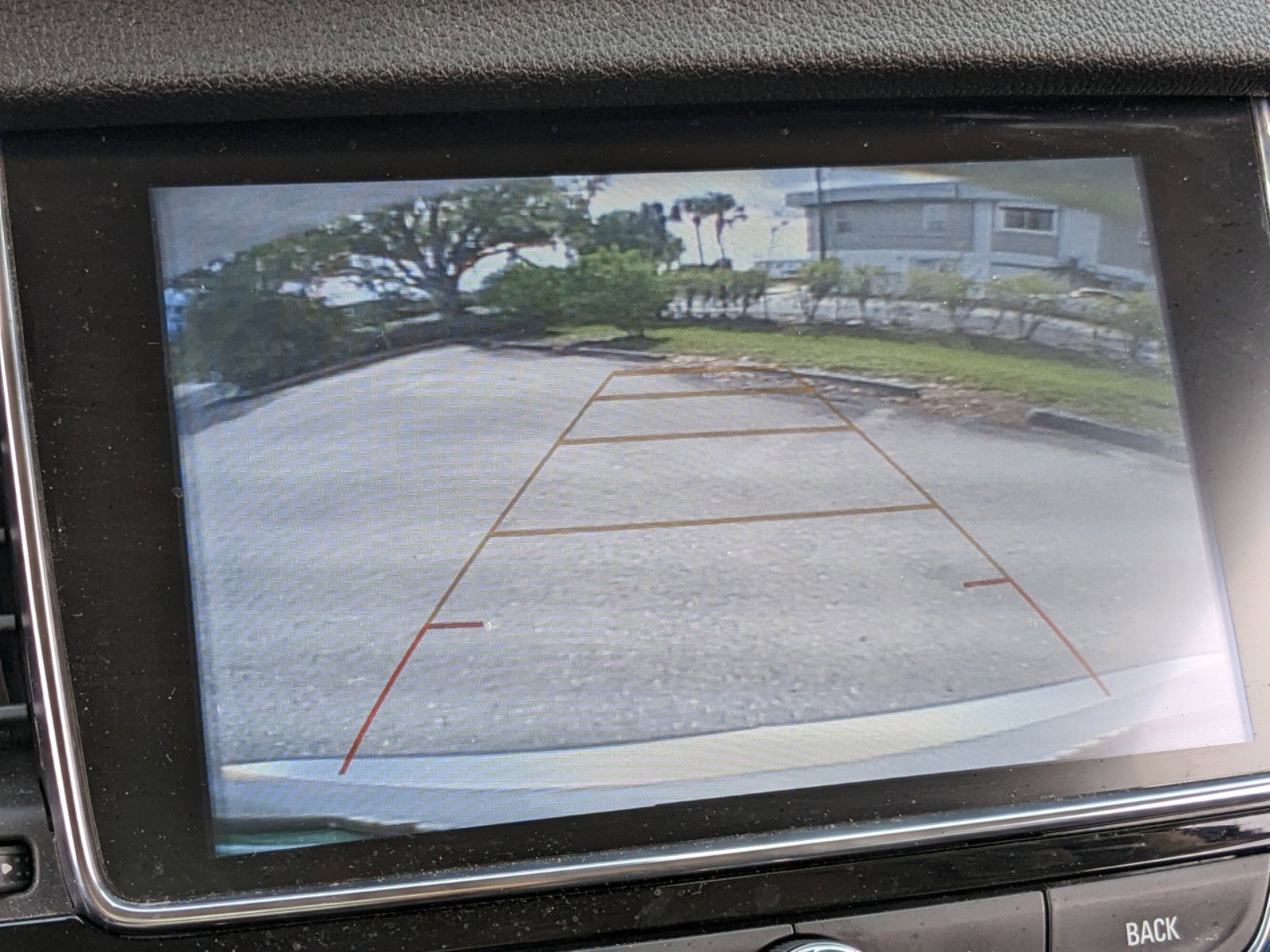 Used 2021 Buick Encore Preferred w/ Safety Package II image 21