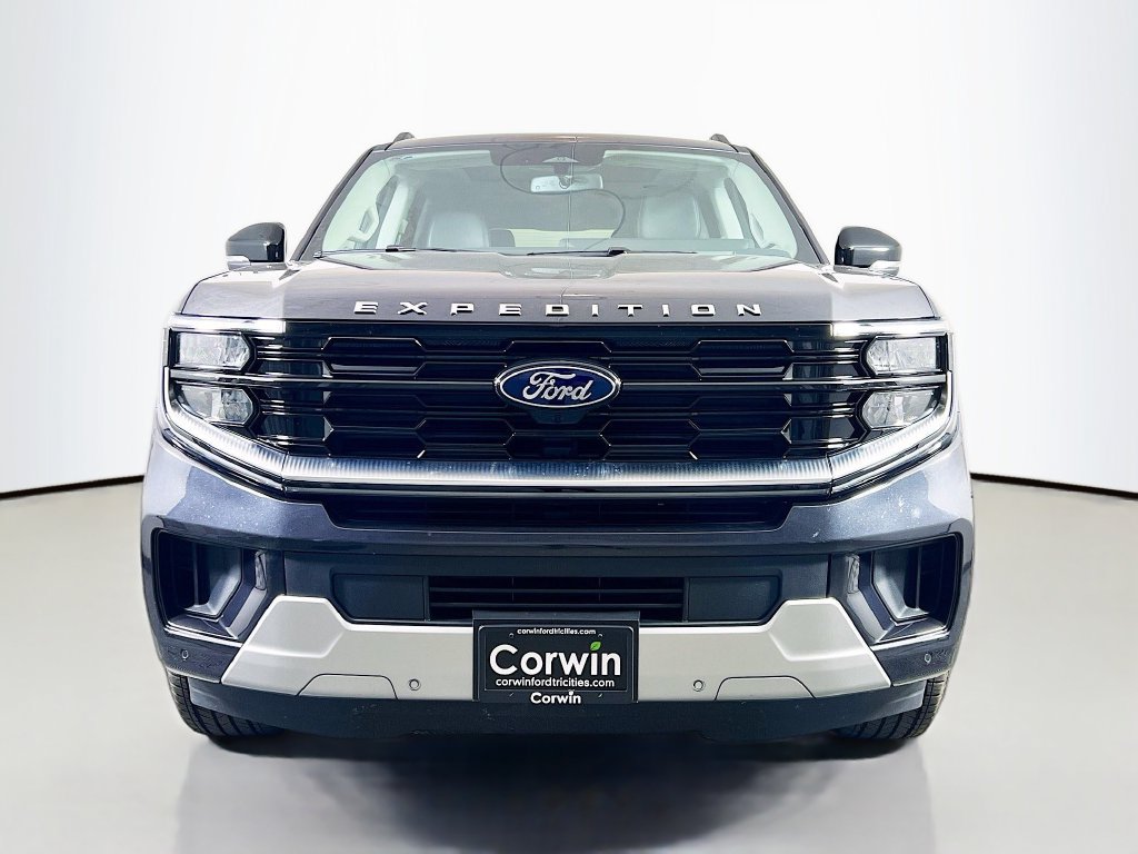 New 2026 Ford Expedition Max Platinum w/ Driver's Package AWD/4WD image 4