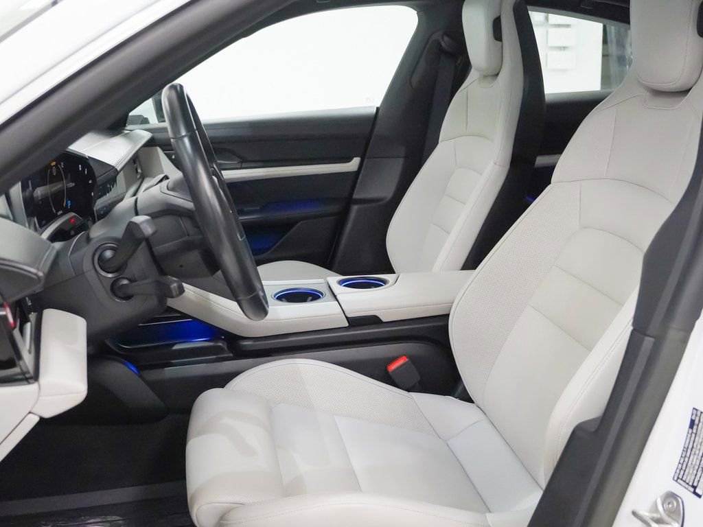 Certified 2022 Porsche Taycan 4S w/ Premium Package image 5