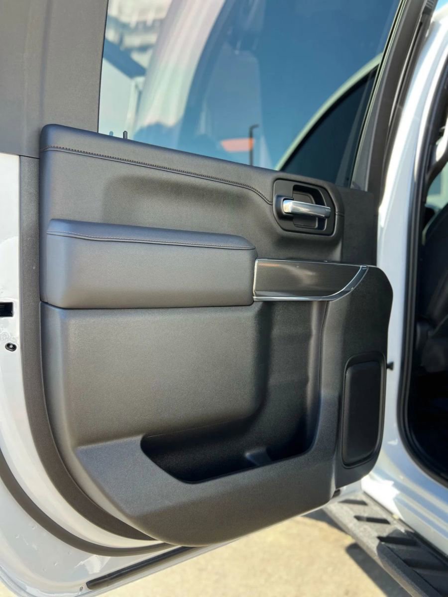 Used 2021 GMC Sierra 3500 AT4 w/ AT4 Premium Plus Package image 14