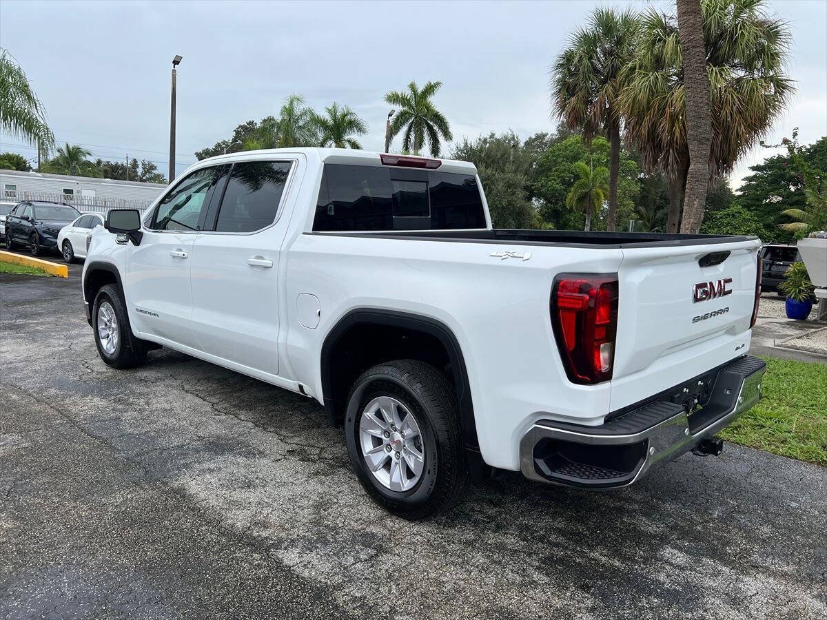 Used 2026 GMC Sierra 1500 SLE w/ Preferred Package AWD/4WD image 7