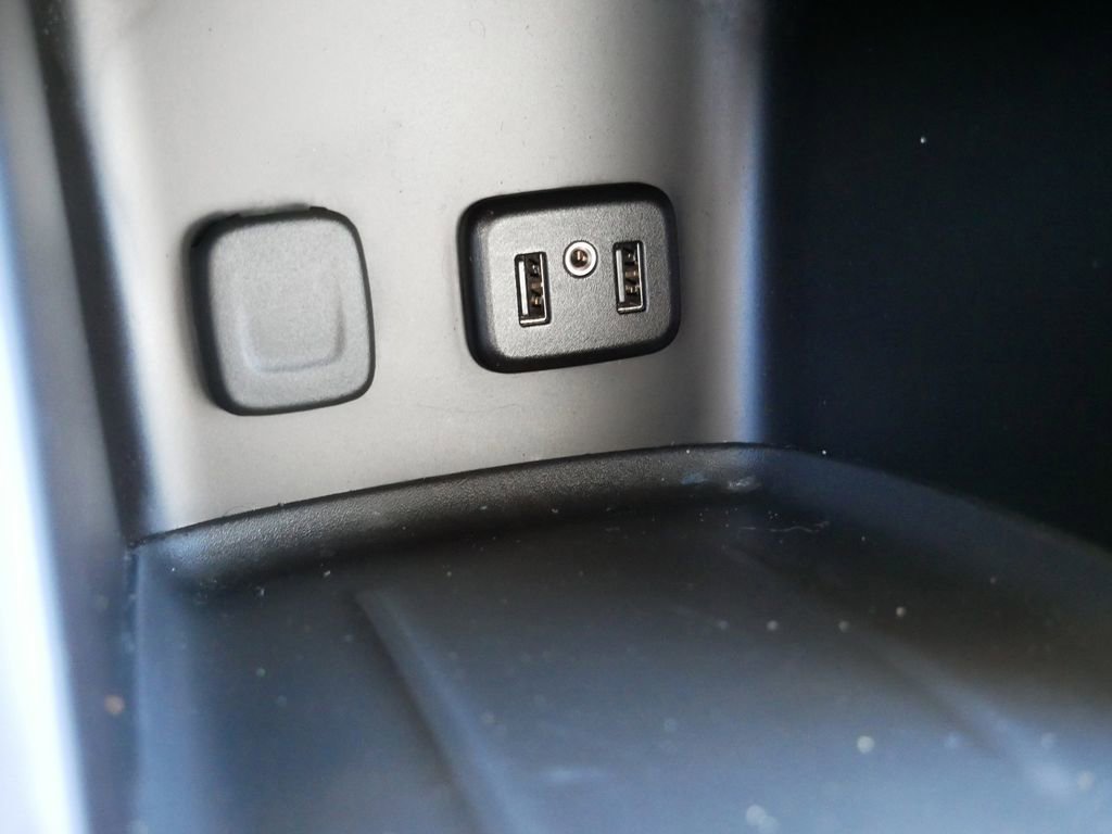 Used 2018 GMC Acadia Denali w/ Technology Package image 21