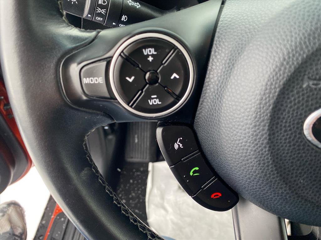 Used 2019 Kia Soul + image 12