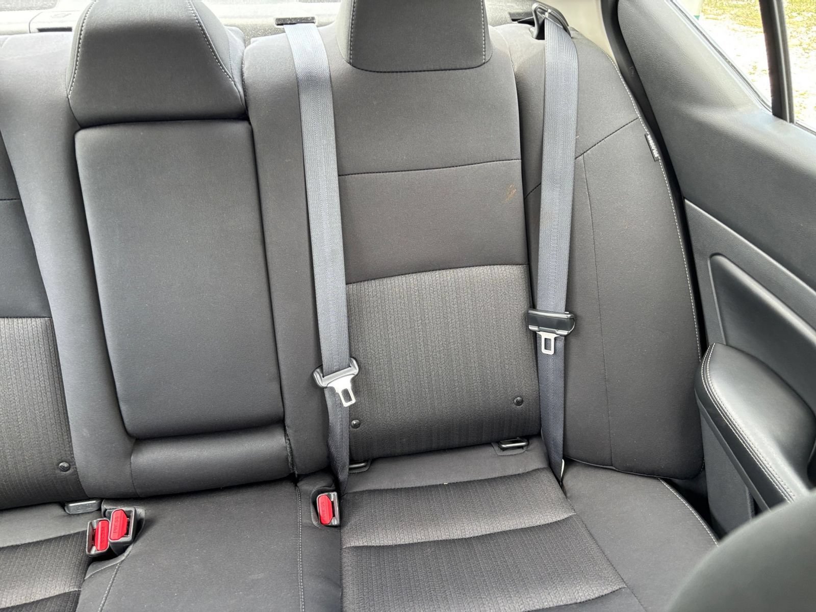 Used 2025 Nissan Altima 2.5 SV FWD image 38