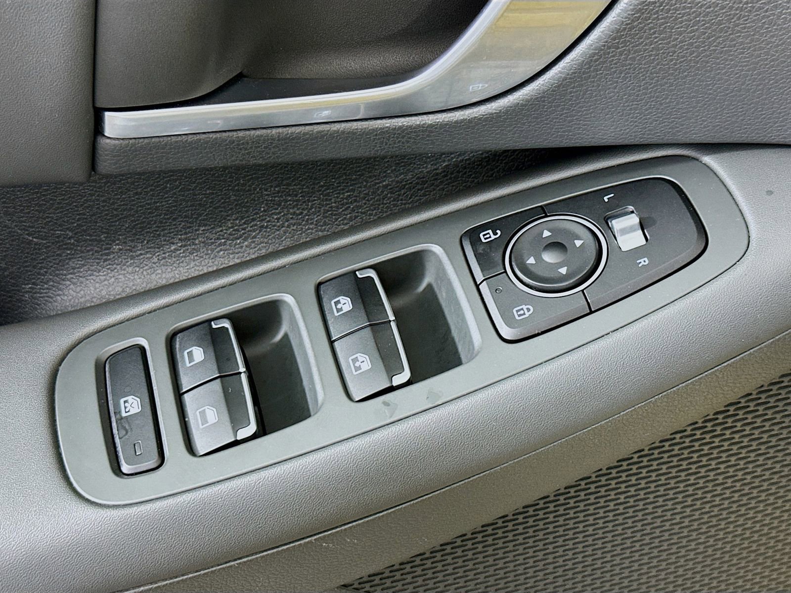 Used 2020 Hyundai Sonata SEL Plus w/ Cargo Package image 17