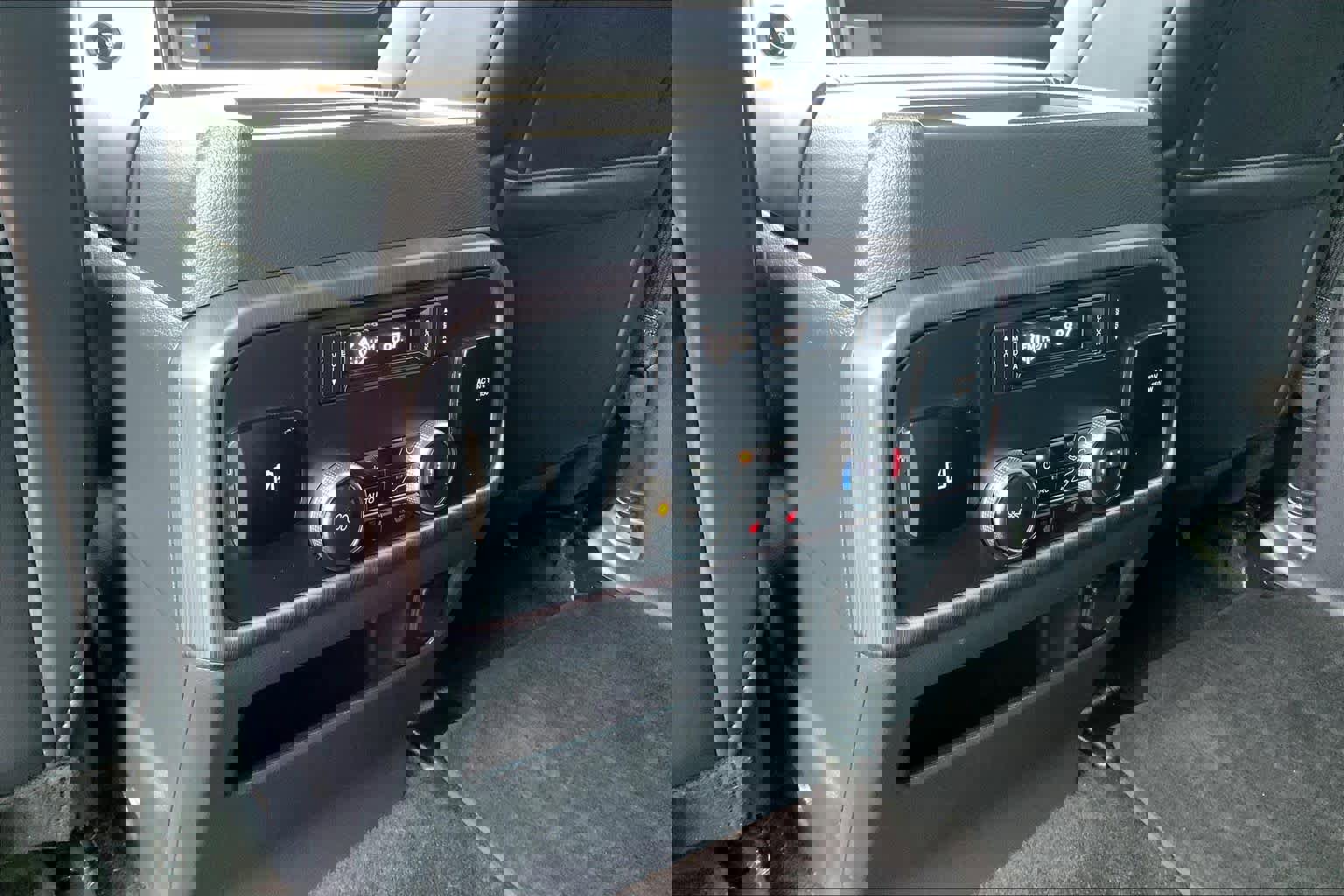 Used 2023 Ford Expedition Platinum AWD/4WD image 36