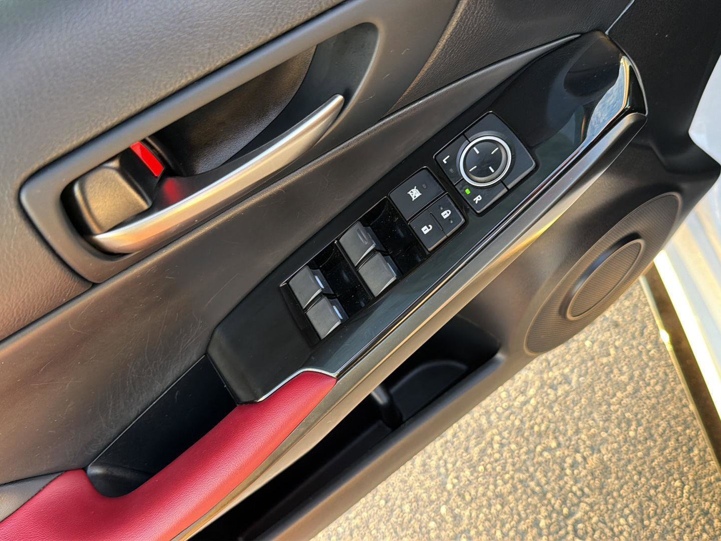 Used 2024 Lexus IS 350 F Sport RWD image 33