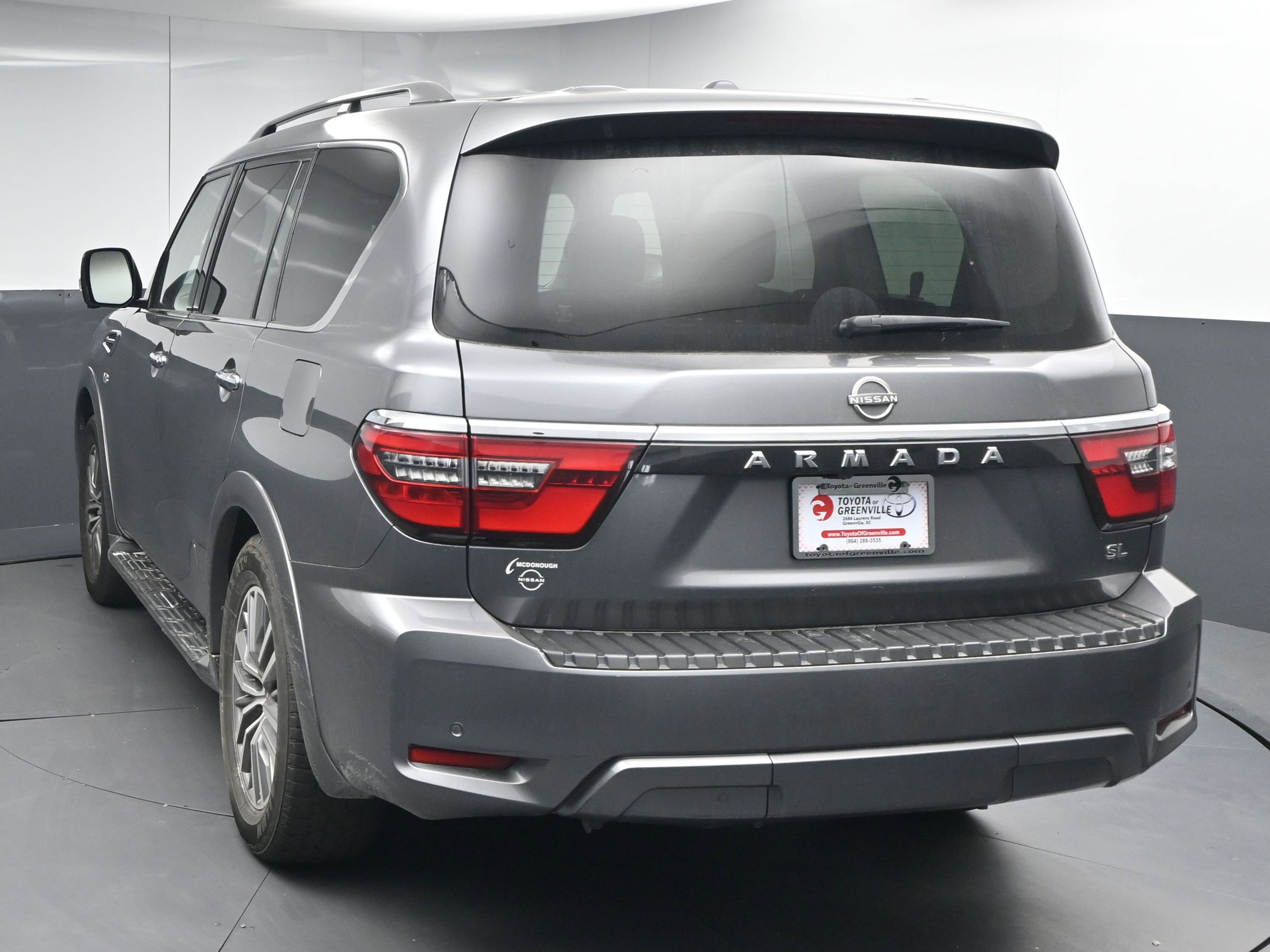 Used 2021 Nissan Armada SL w/ Captain's Chairs Package image 7