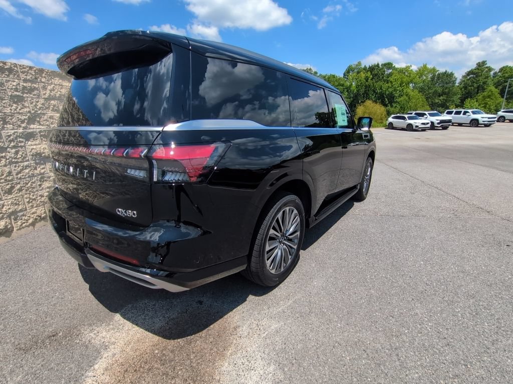 New 2027 INFINITI QX80 Luxe RWD image 5