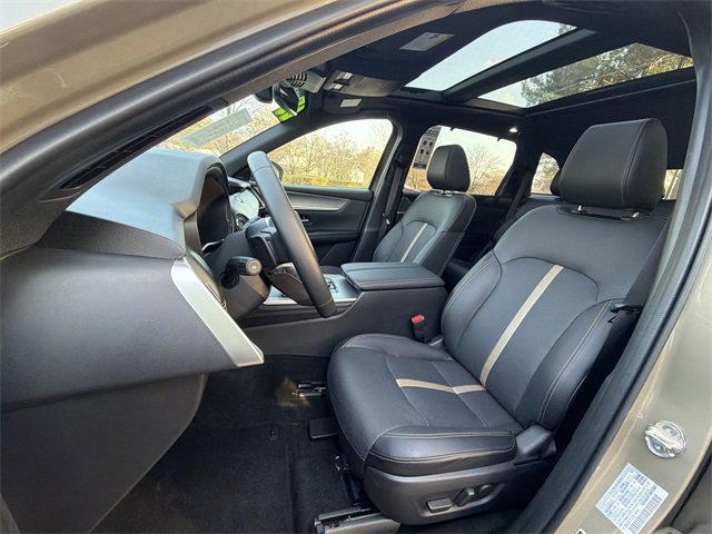 Certified 2025 MAZDA CX-70 3.3 Turbo w/ Premium Plus Pkg image 11