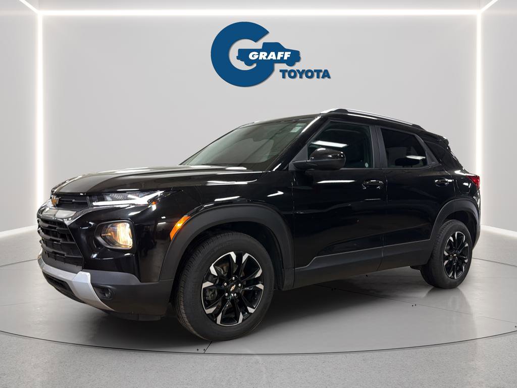 Used 2023 Chevrolet TrailBlazer LT FWD image 2