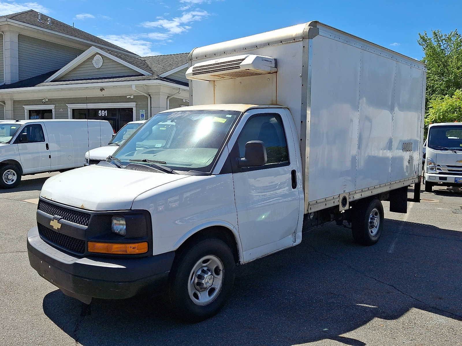 Used 2016 Chevrolet Express 3500 image 3