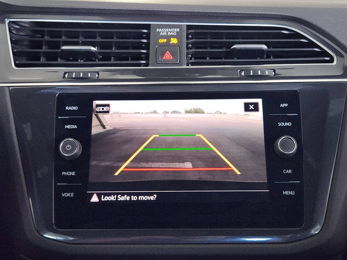 Used 2023 Volkswagen Tiguan SE R-Line FWD image 25