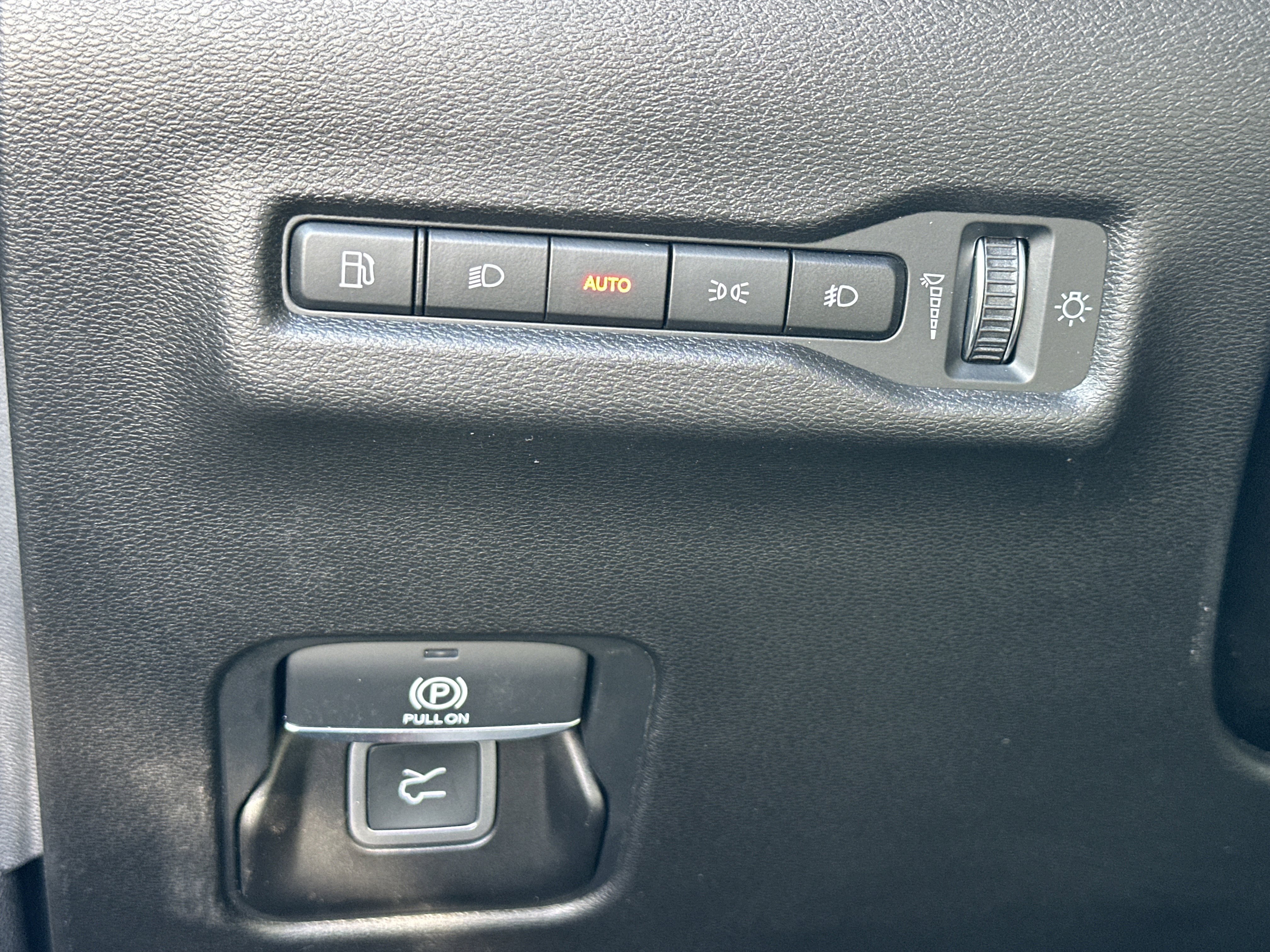 New 2026 Jeep Cherokee Overland image 6