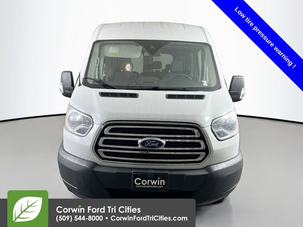 Used 2018 Ford Transit 150 XLT image 4