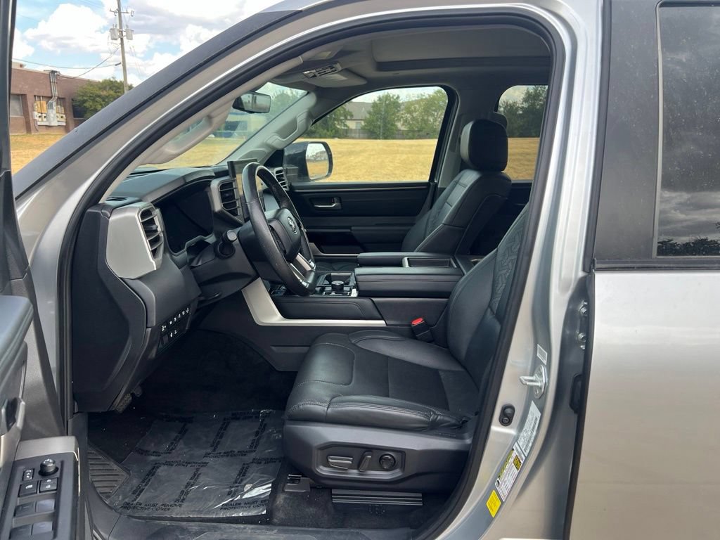 Used 2024 Toyota Tundra Limited AWD/4WD image 6