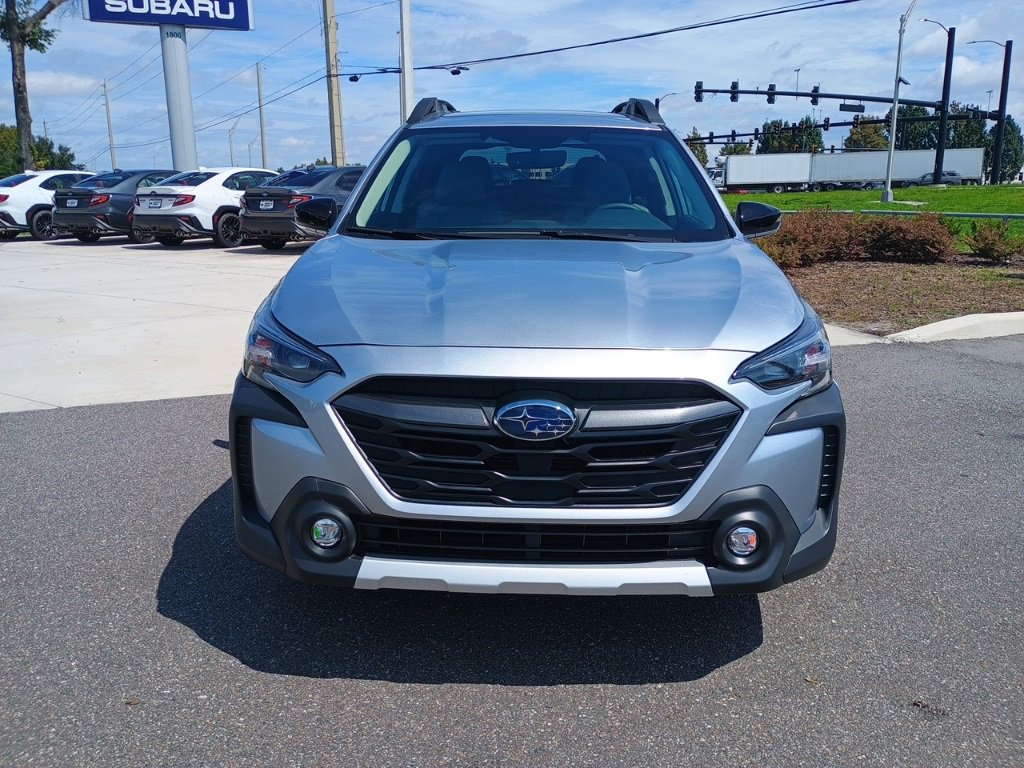 New 2025 Subaru Outback Limited image 2