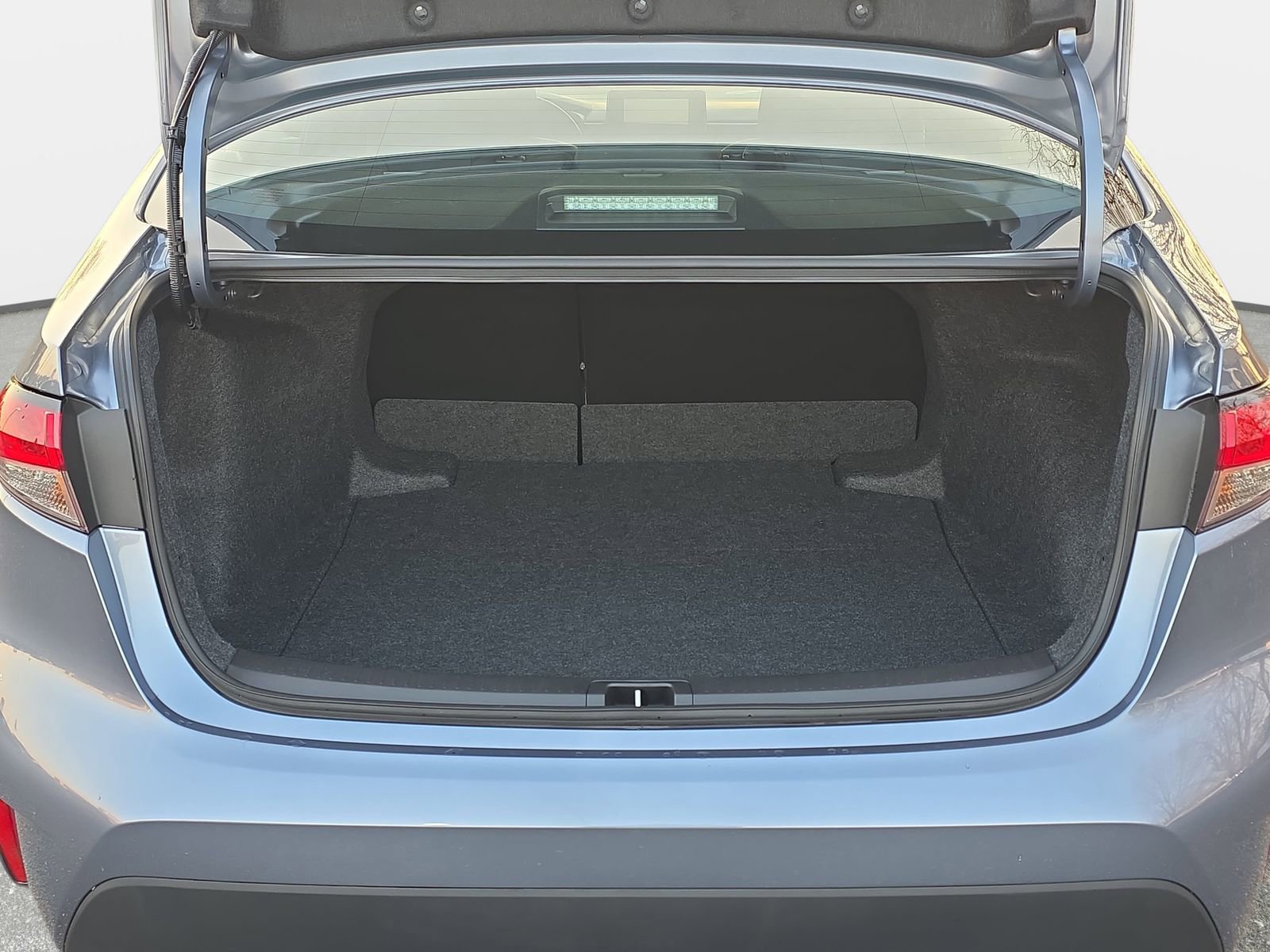 Used 2025 Toyota Corolla LE image 12