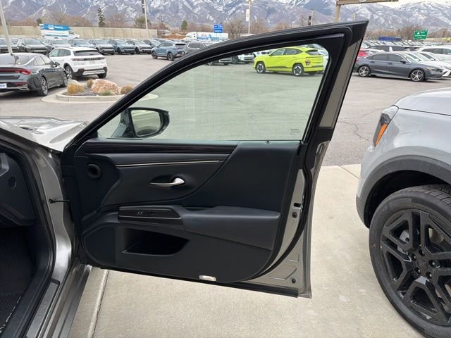 Used 2019 Lexus ES 350 w/ Accessory Package image 33