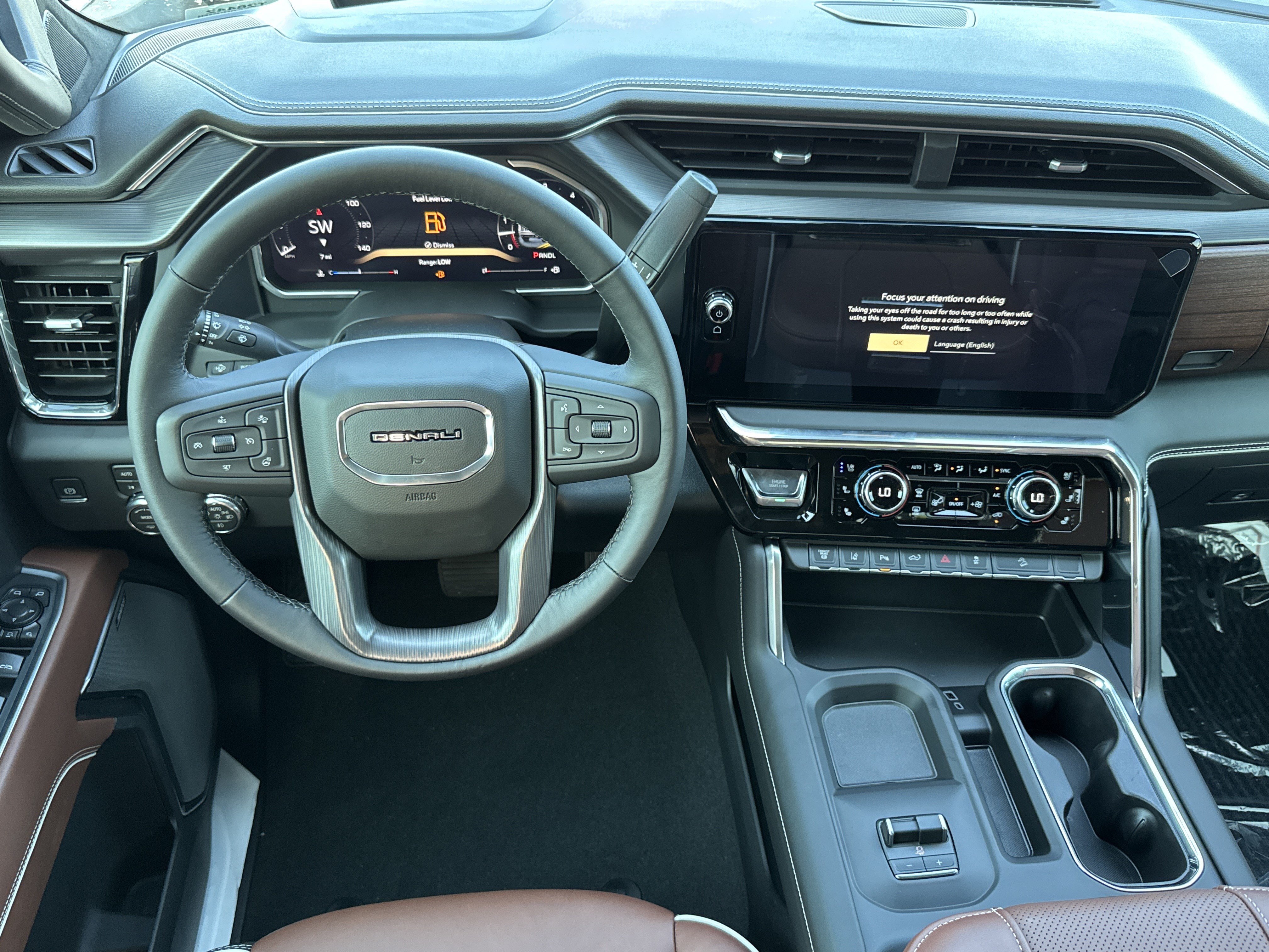 New 2026 GMC Sierra 2500 Denali Ultimate AWD/4WD image 17