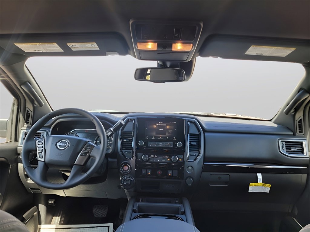 Used 2024 Nissan Titan SV w/ SV Bronze Edition Package image 17