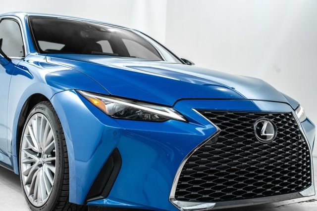 Used 2022 Lexus IS 300 w/ Premium Package RWD image 12
