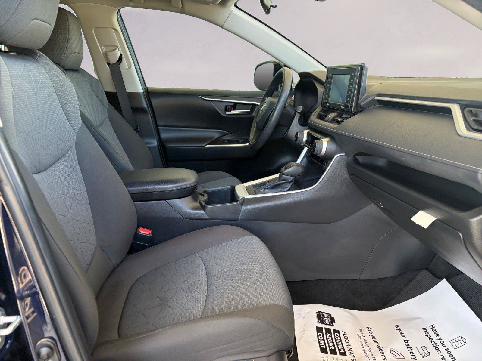 Used 2022 Toyota RAV4 XLE FWD image 15