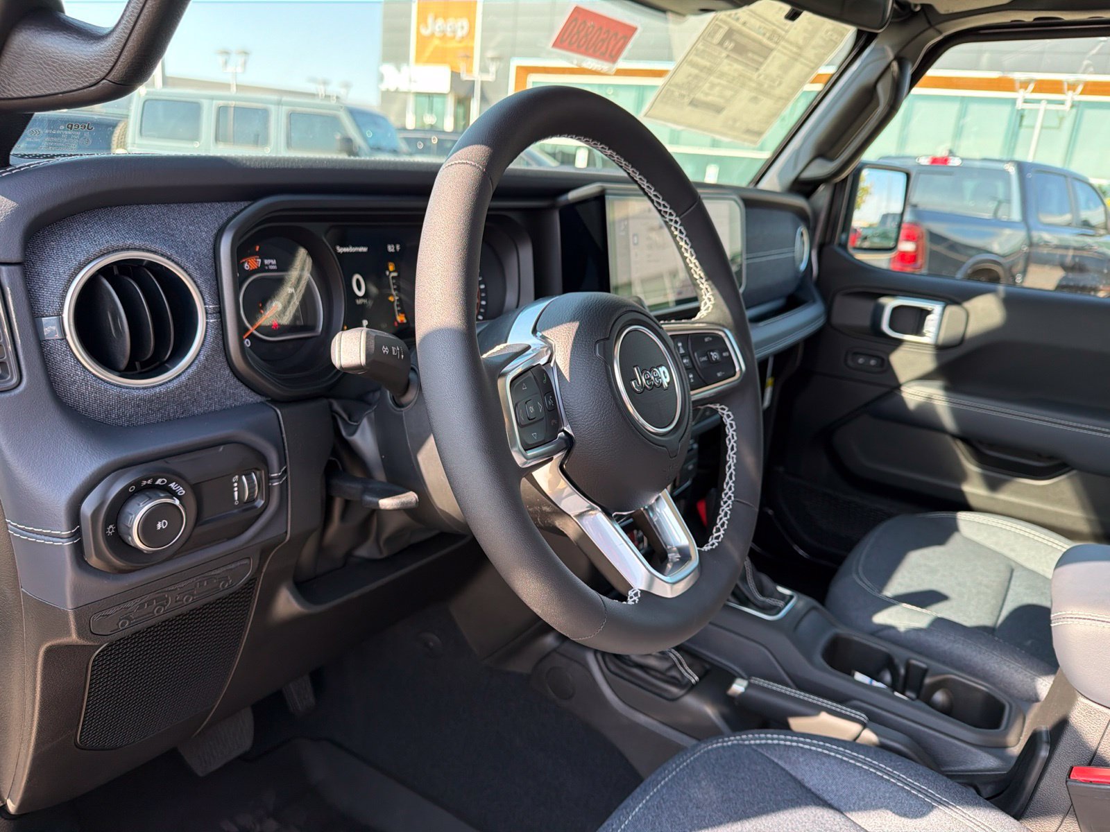 New 2026 Jeep Wrangler Unlimited Rubicon AWD/4WD image 10