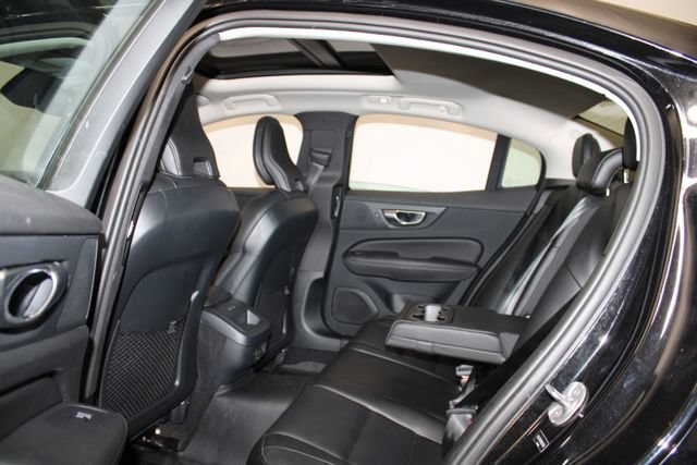 Used 2024 Volvo S60 B5 Core AWD/4WD image 10