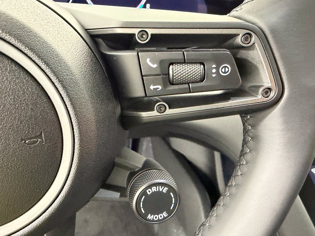 New 2026 Porsche Taycan 4S AWD/4WD image 27