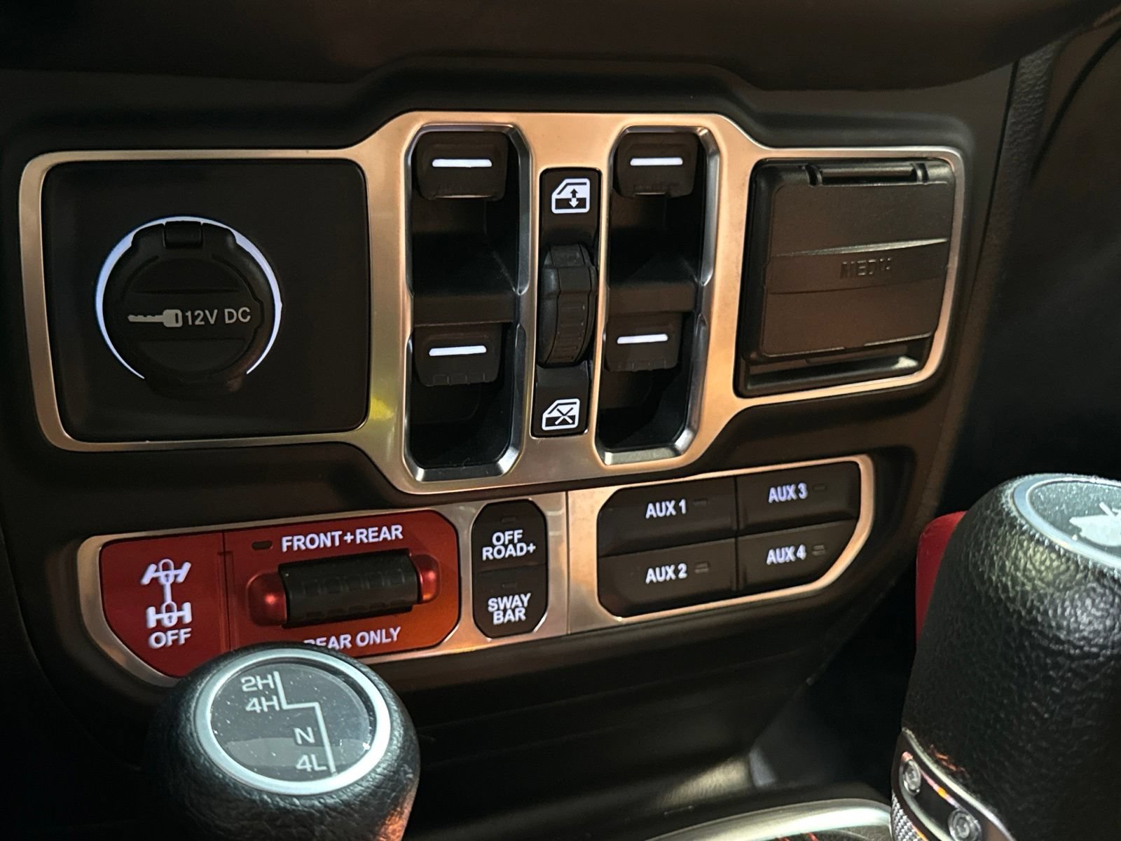 Used 2021 Jeep Wrangler Unlimited Rubicon AWD/4WD image 34