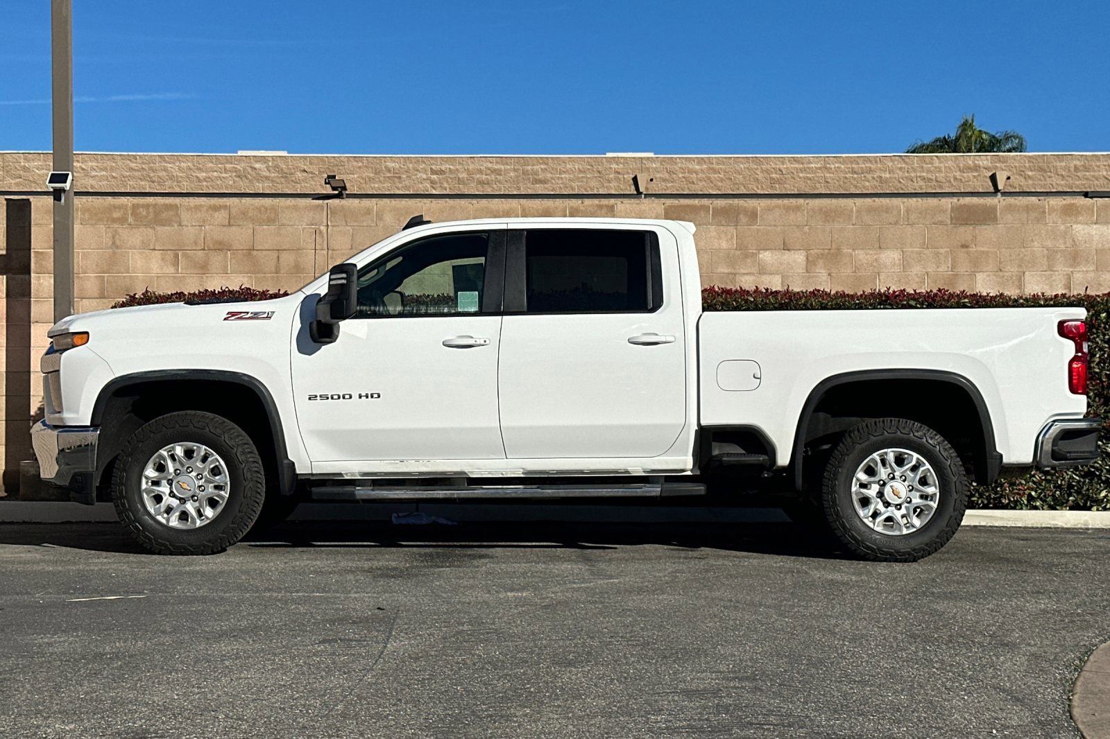 Used 2023 Chevrolet Silverado 2500 LT w/ Convenience Package image 7