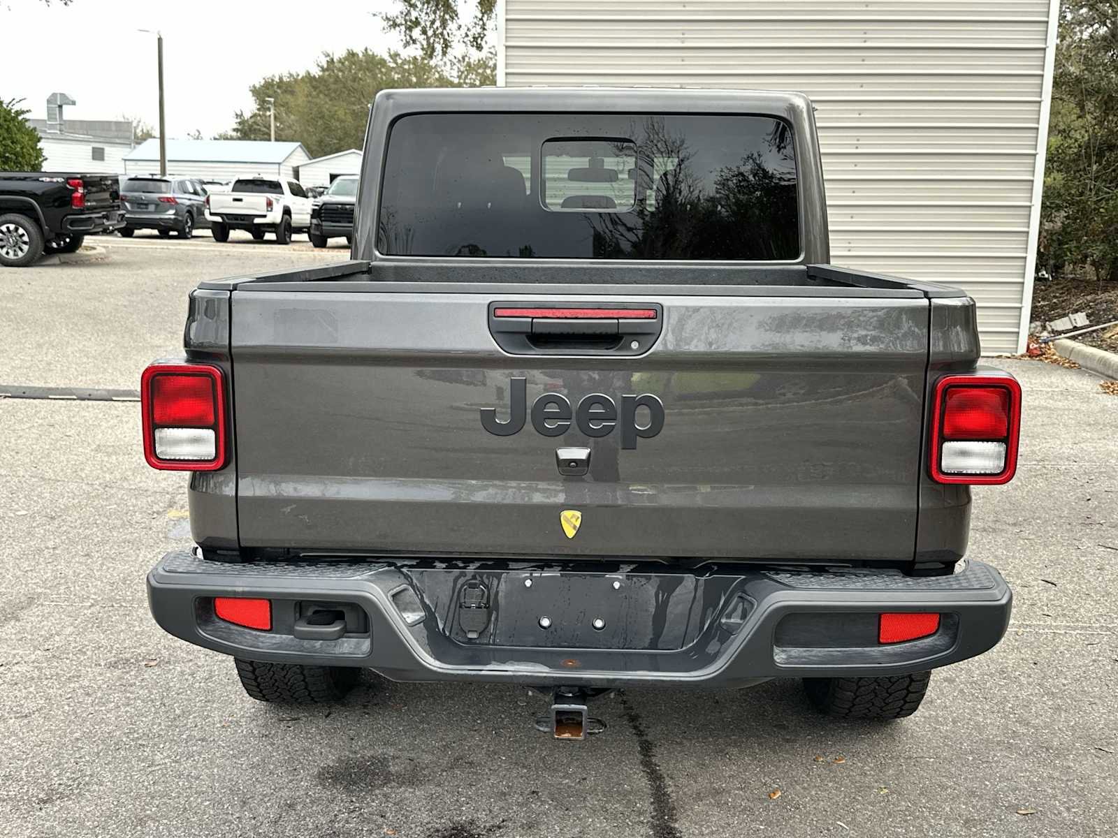 Used 2024 Jeep Gladiator Sport image 5