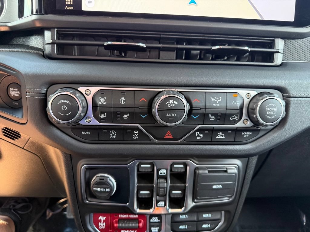 Used 2025 Jeep Gladiator Rubicon AWD/4WD image 27