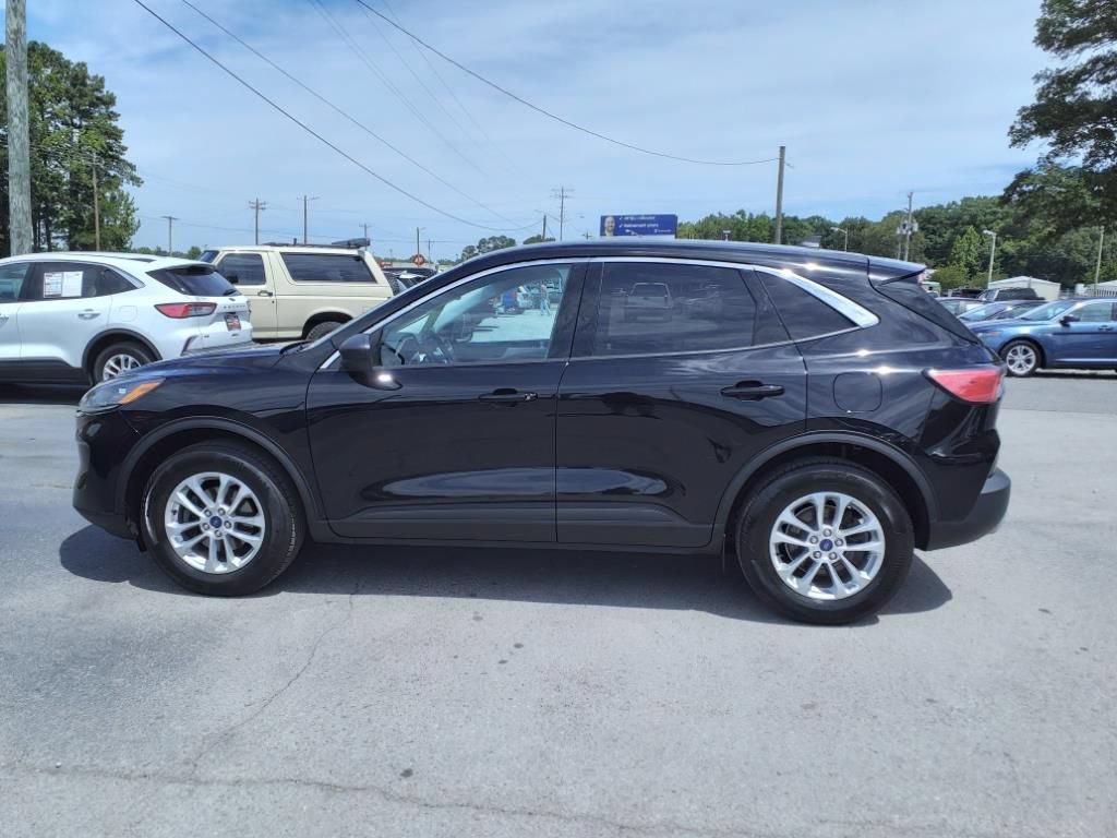 Used 2022 Ford Escape SE w/ Convenience Package AWD/4WD image 2