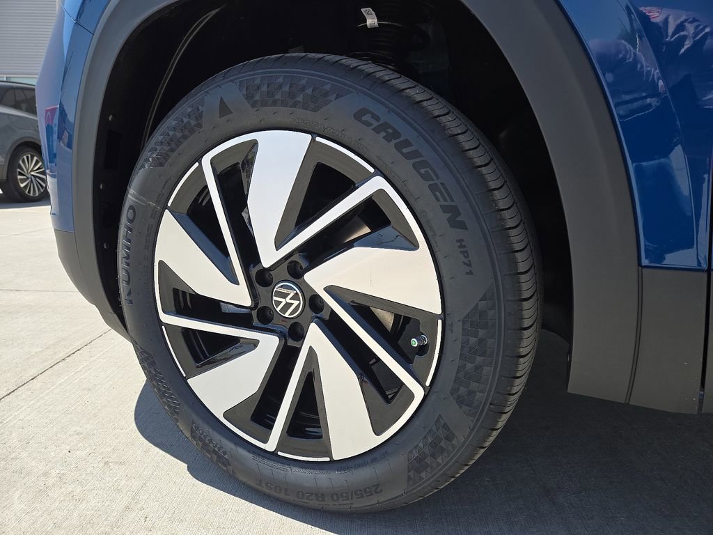 Used 2025 Volkswagen Atlas SEL image 15