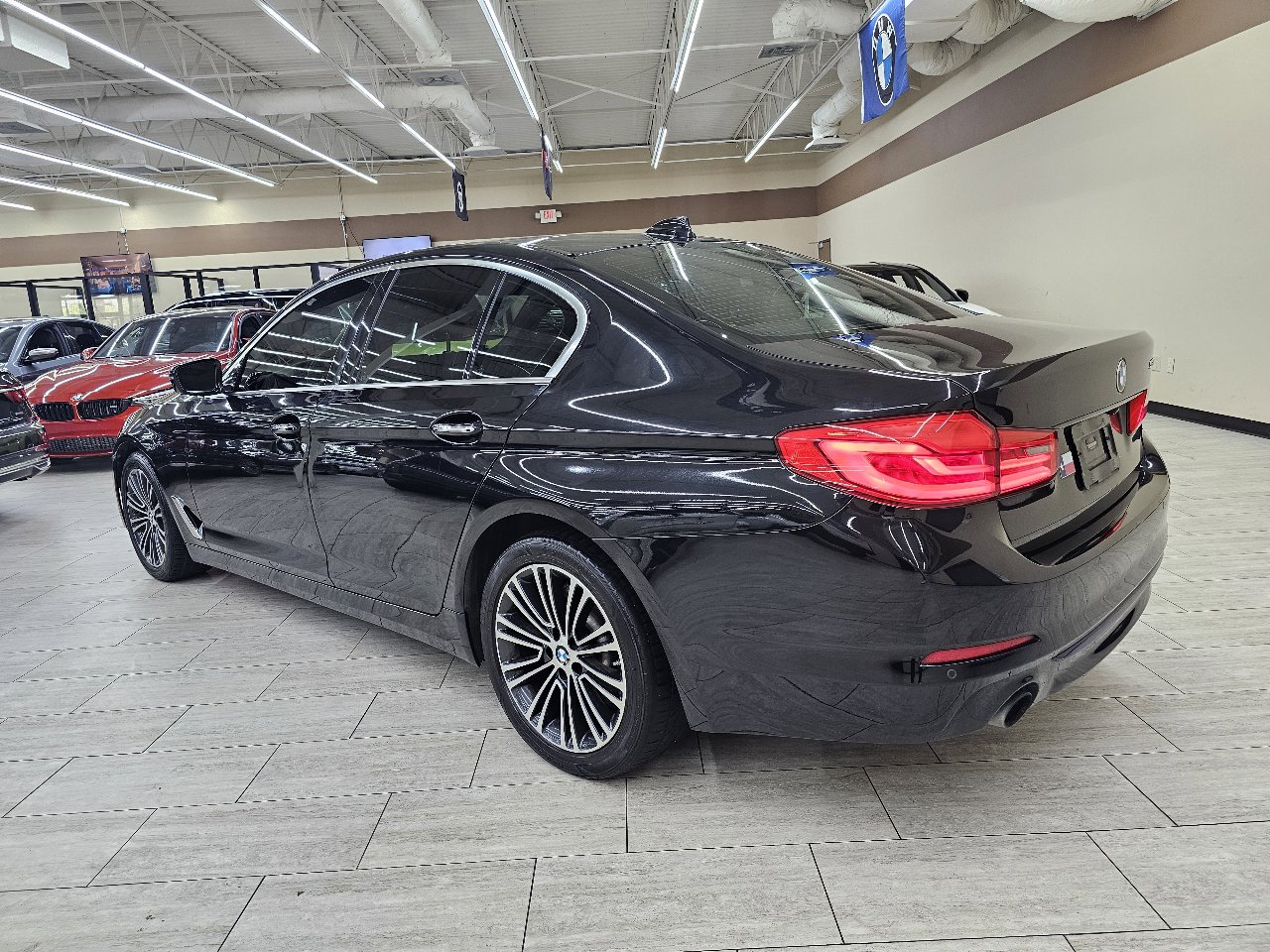 Used 2018 BMW 530i image 9