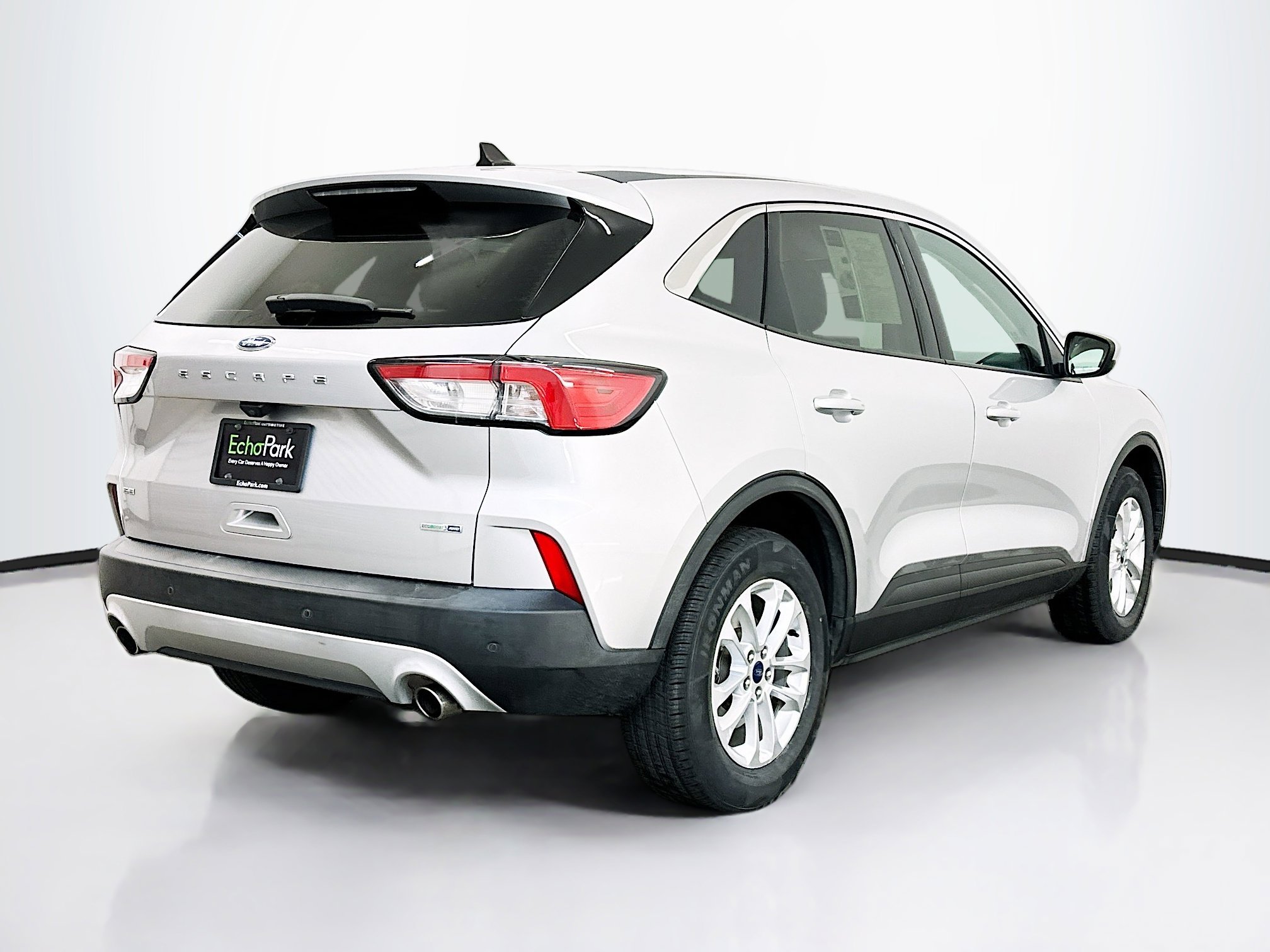 Used 2020 Ford Escape SE image 9