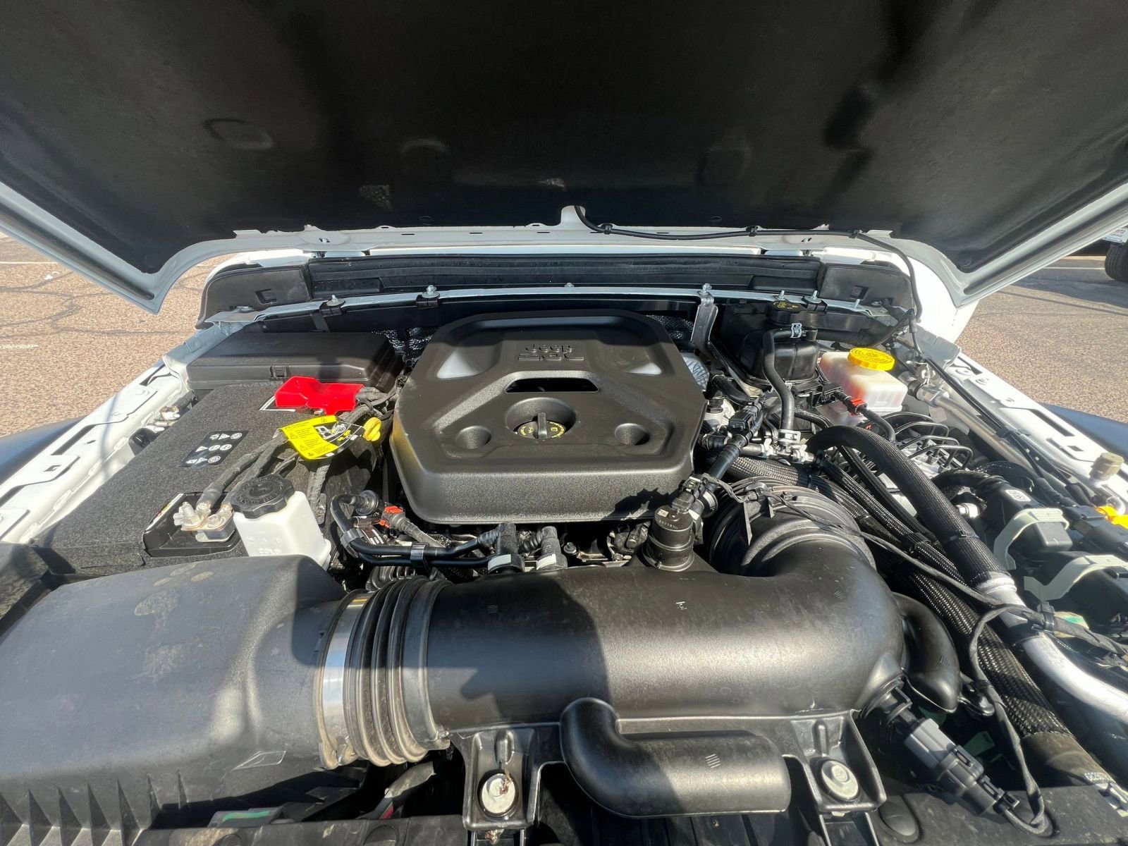 Used 2025 Jeep Wrangler Unlimited Rubicon image 32