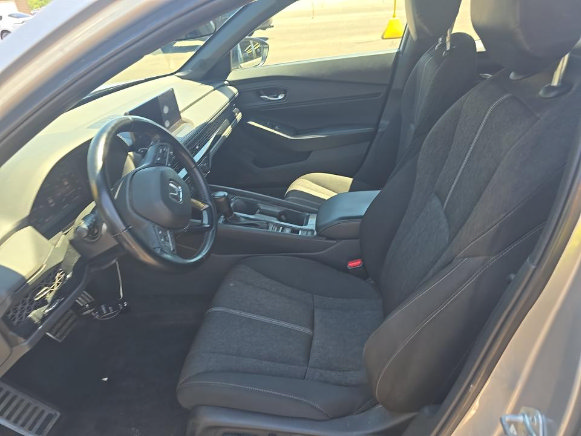 Used 2025 Honda Accord Sport image 10