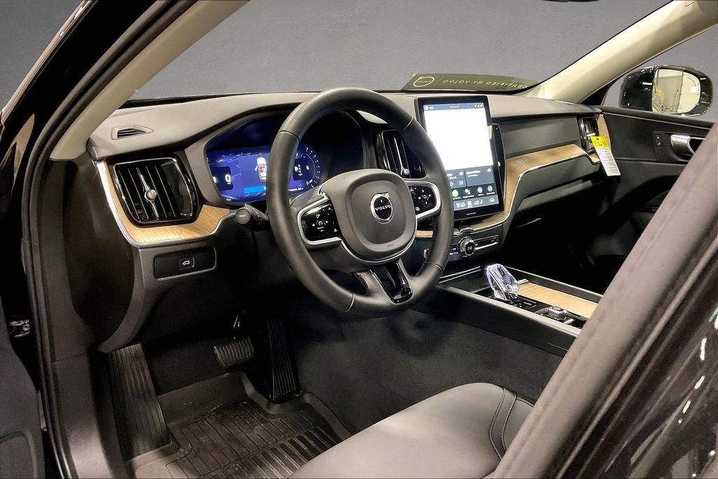 Certified 2026 Volvo XC60 B5 Plus w/ Protection Package Premier AWD/4WD image 17