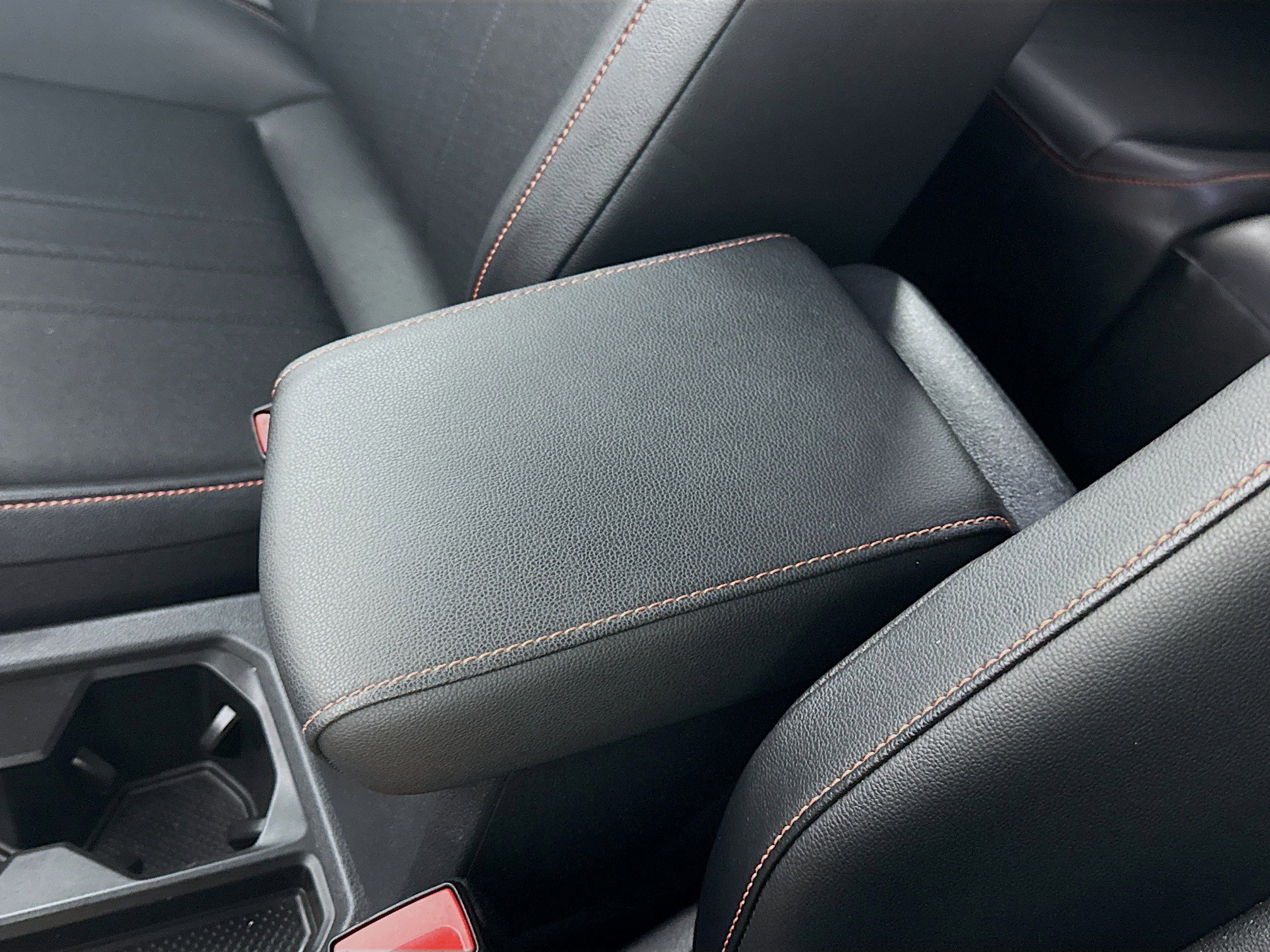 Used 2024 Volkswagen Tiguan Wolfsburg Edition image 18