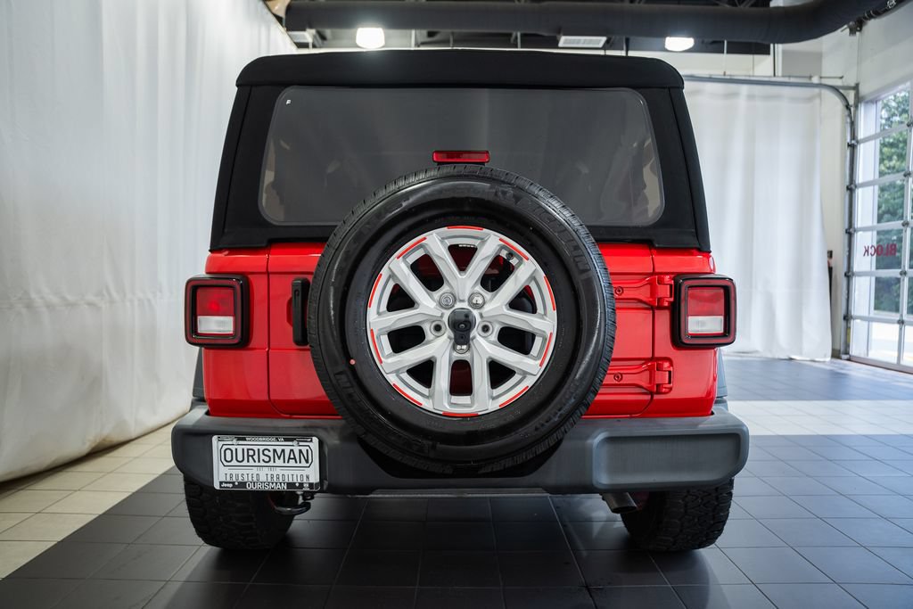 Used 2023 Jeep Wrangler Sport AWD/4WD image 5