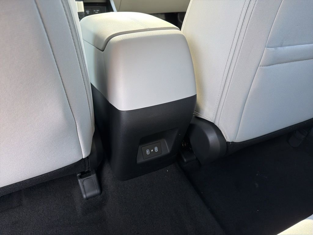 New 2026 Hyundai Tucson SE image 17