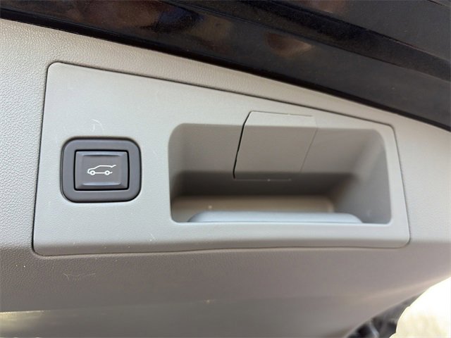 Certified 2024 Cadillac XT5 Premium Luxury w/ Technology Package image 7