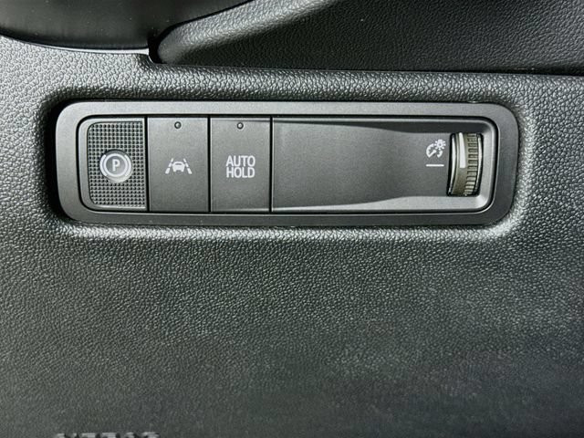 Used 2026 Chevrolet Equinox EV LT w/ Comfort Package FWD image 11