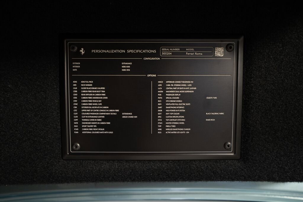 Used 2024 Ferrari Roma Spider image 28