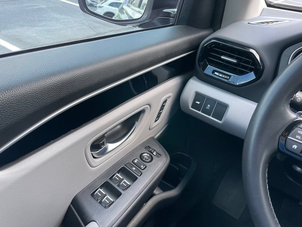 Certified 2025 Honda Pilot EX-L image 23