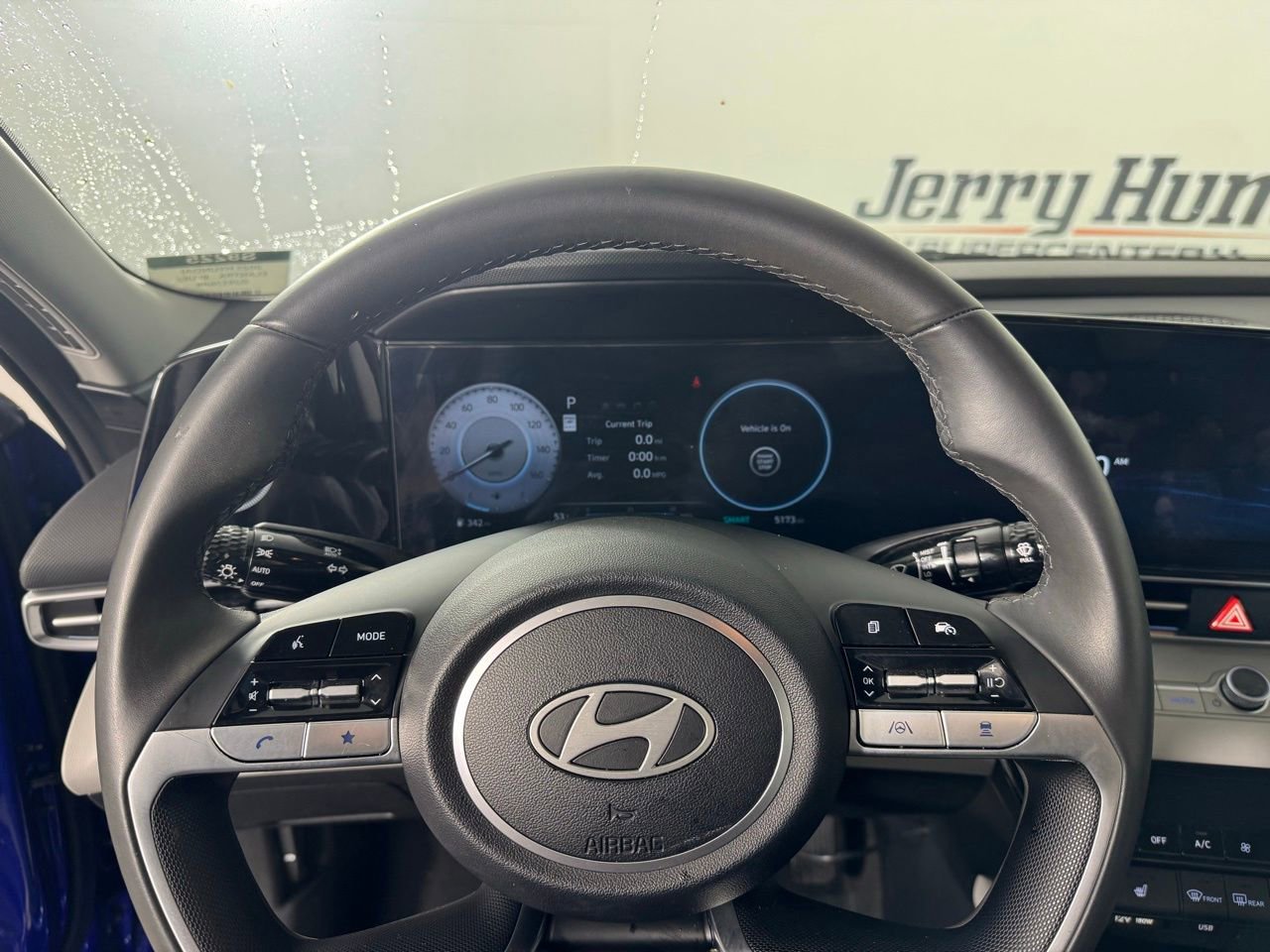 Used 2025 Hyundai Elantra Limited image 22