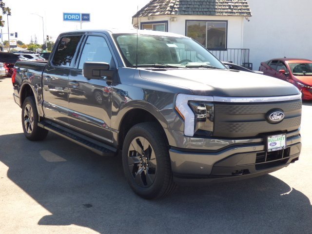 New 2025 Ford F150 Lightning Flash